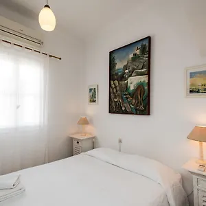 ** Hotel Delphines Grécia